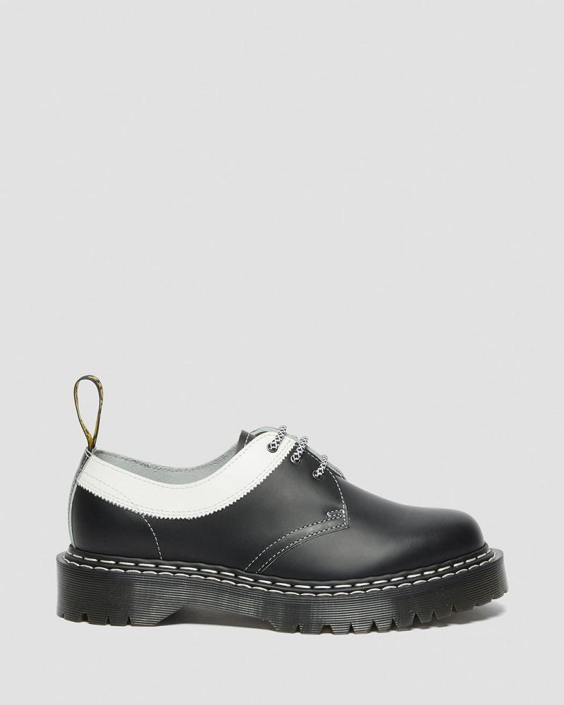 Men's Dr Martens 1461 Bex Smooth Contrast Leather Oxfords Shoes Black / White | AU 584QMA